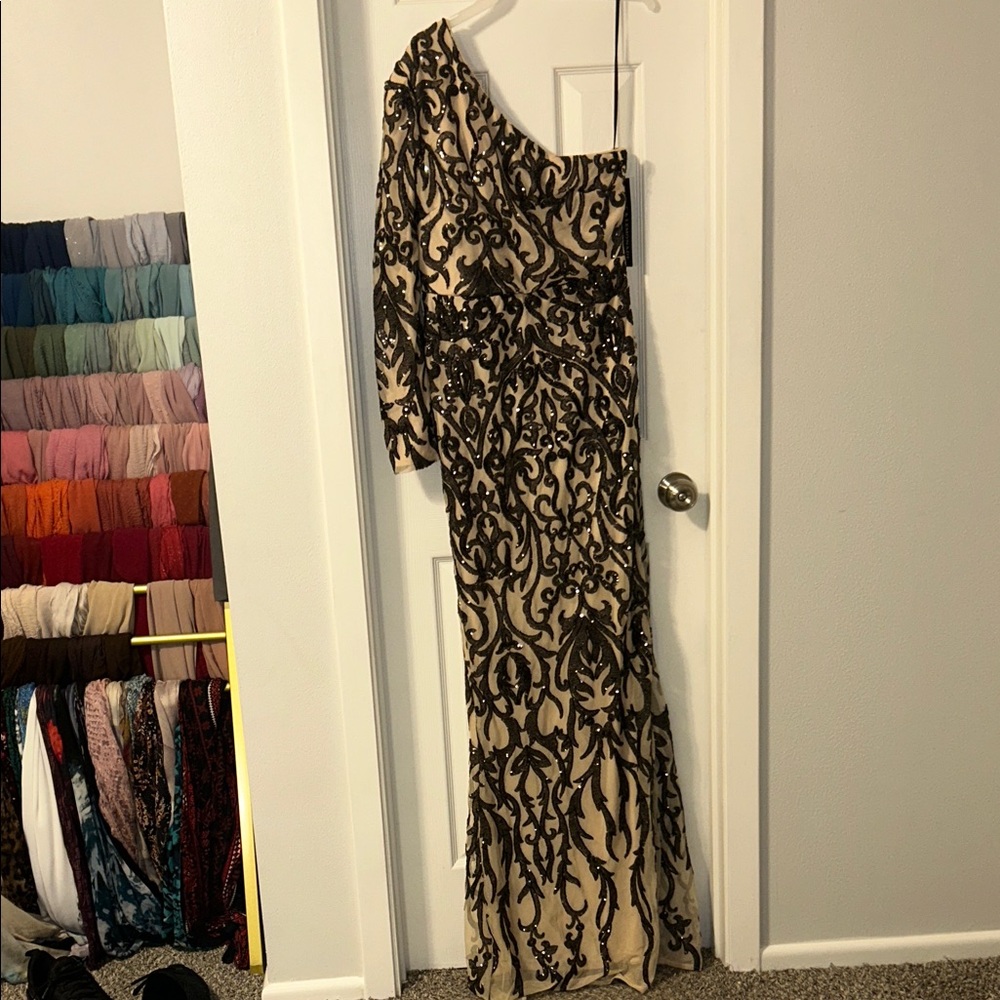 Elegant Black and Cream Evening Gown